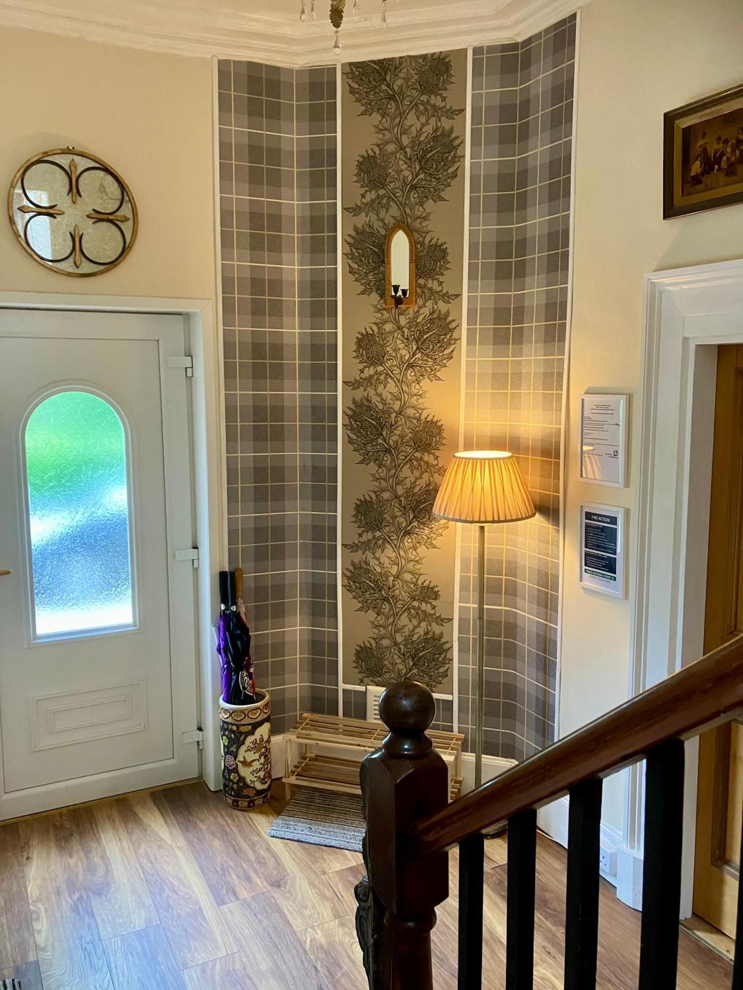 Above & Beyond At Warriston Guest house *
